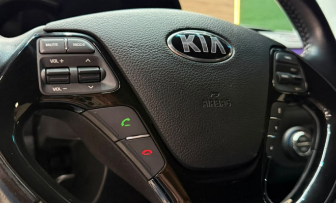 Kia Motors Cerato 1.6 16V  Flex  Aut. 2018-7