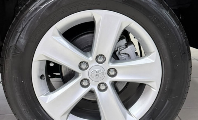Toyota RAV4 2.0 4x2 16V Aut. 2014 Gasolina-13