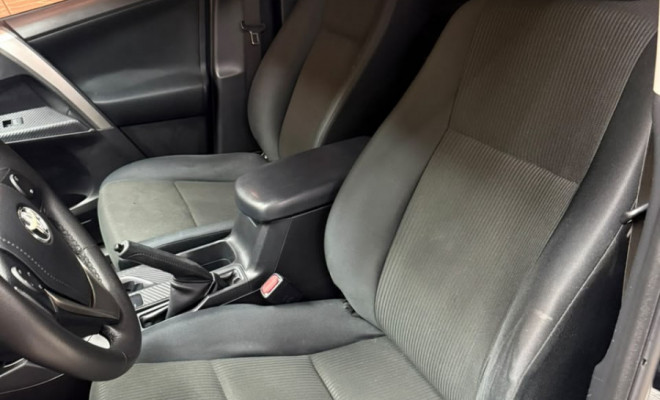 Toyota RAV4 2.0 4x2 16V Aut. 2014 Gasolina-12