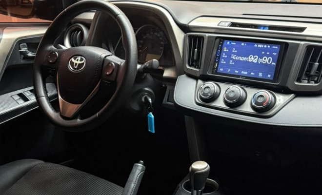 Toyota RAV4 2.0 4x2 16V Aut. 2014 Gasolina-9