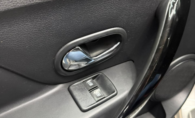 Renault SANDERO STEP. Easy R H-Power 1.6 8V 2015 Flex-9