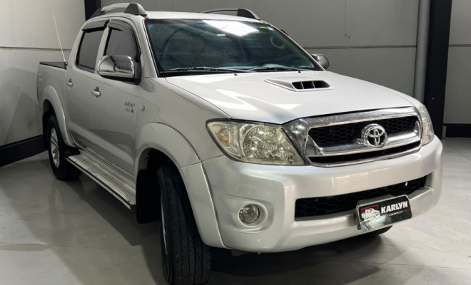 Toyota Hilux CD SR D4-D 4x4 3.0  TDI Dies. 2010 Diesel-3