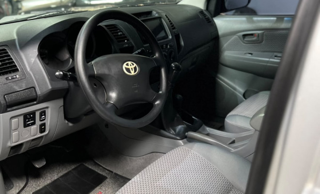 Toyota Hilux CD SR D4-D 4x4 3.0  TDI Dies. 2010 Diesel-5