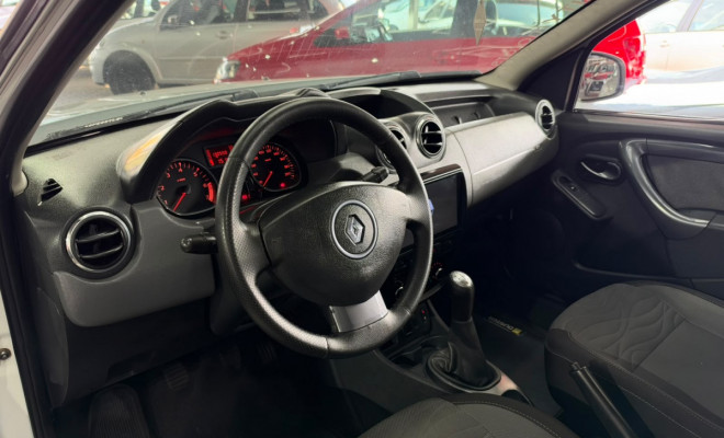 Renault DUSTER TECHROAD 4X2 1.6 16V Mec. 2014 Flex-6