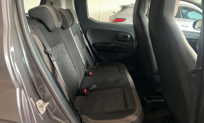 Fiat MOBI TREKKING 1.0 Flex 5p. 2025 Flex-12