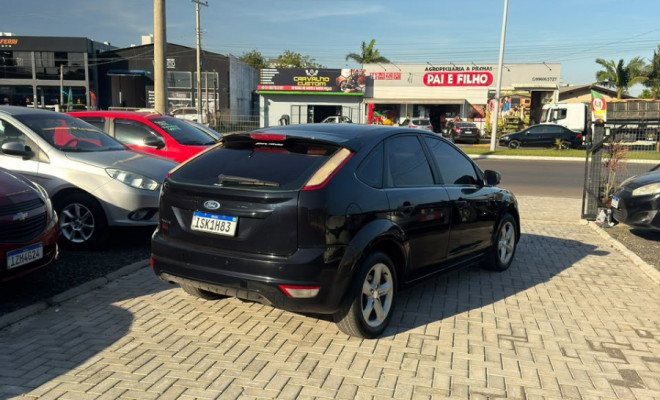 Ford Focus 1.6 S/SE/SE Plus Flex 8V/16V  5p 2012 Flex-2