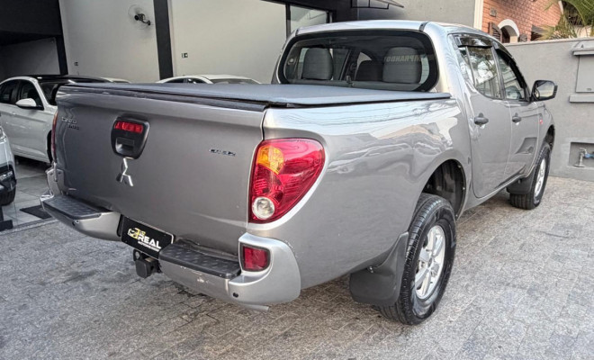 Mitsubishi L200 Triton GLS 3.2 CD TB Int.Diesel Mec 2012 Diesel-3