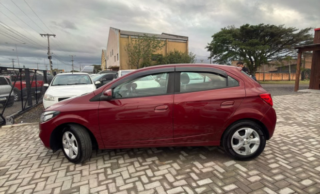 GM - Chevrolet ONIX HATCH LT 1.4 8V FlexPower 5p Mec. 2019 Flex-1