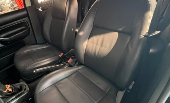 VW - VolksWagen Golf 1.6Mi/ 1.6Mi Gener./Black & Silver 2003 Gasolina-8