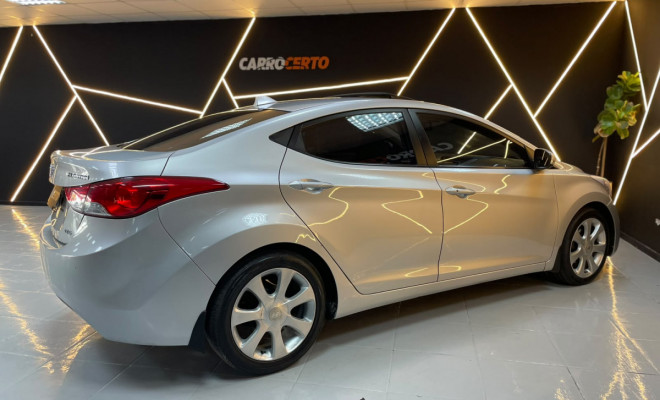 Hyundai Elantra GLS 1.8  Aut. 2012 Gasolina   C/teto solar-3