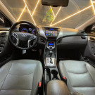 Hyundai Elantra GLS 1.8  Aut. 2012 Gasolina   C/teto solar-4