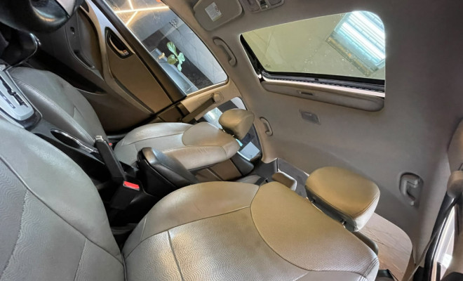 Hyundai Elantra GLS 1.8  Aut. 2012 Gasolina   C/teto solar-7