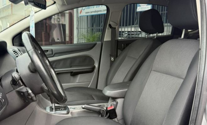 Ford Focus 2.0 16V/SE/SE Plus Flex 5p Aut. 2013 Flex-5