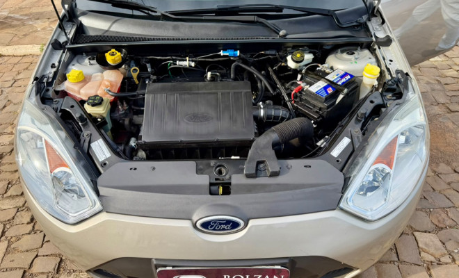 Ford Fiesta SE 1.6 8V Flex 5p 2014 Flex-11