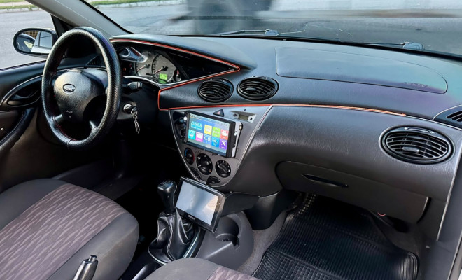 Ford Focus Sedan 2.0 L FC - 2006-8