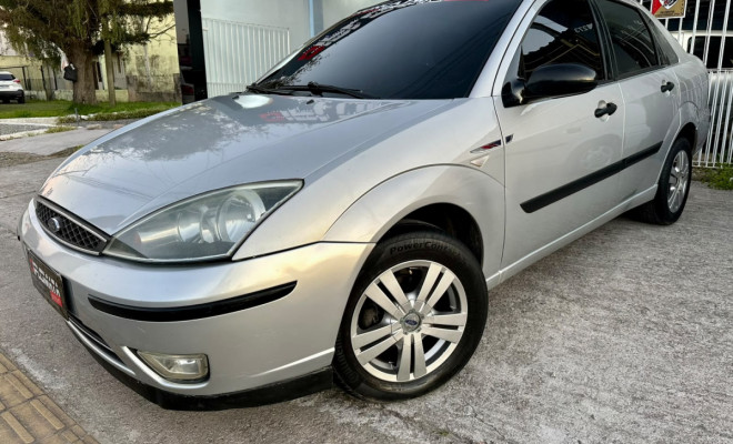 Ford Focus Sedan 2.0 L FC - 2006-5