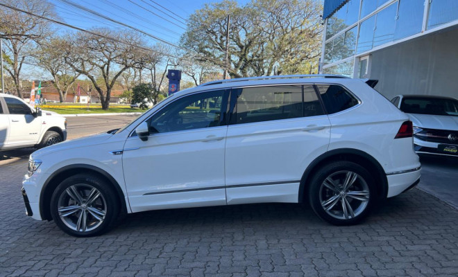 VW - VolksWagen TIGUAN Allspac R-Line 350 TSI 2.0 4x4 2020 Gasolina-4