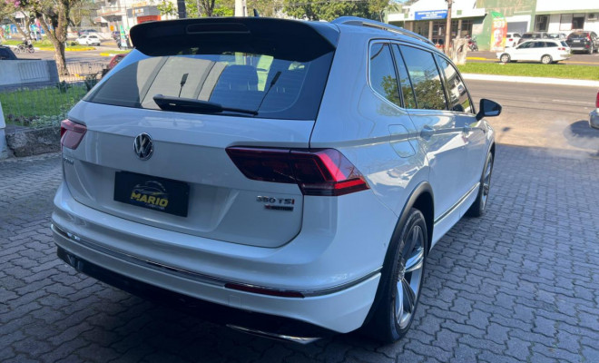 VW - VolksWagen TIGUAN Allspac R-Line 350 TSI 2.0 4x4 2020 Gasolina-1