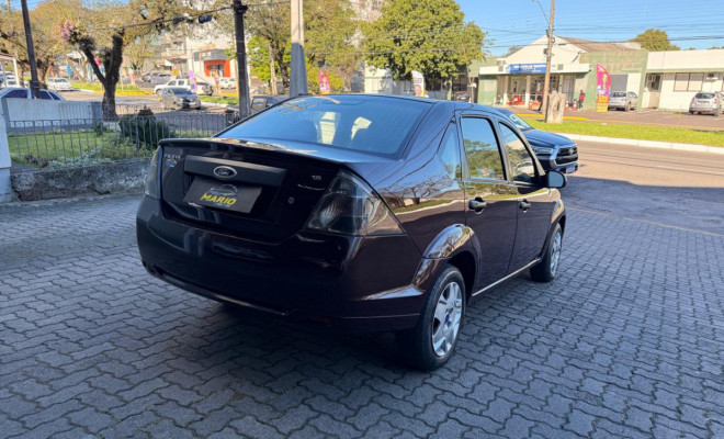 Ford Fiesta Sed. 1.6 8V Flex 4p 2011 Flex-1