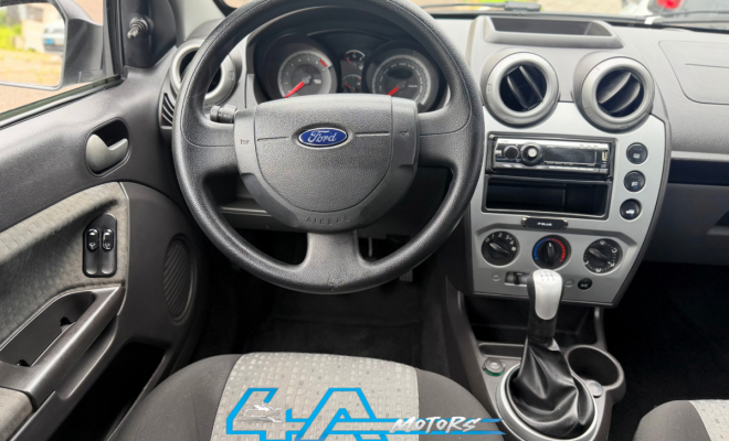 Ford Fiesta Sed. 1.6 8V Flex 4p 2013 Flex-4