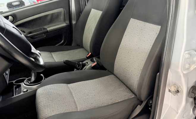 Ford Fiesta Sed. 1.6 8V Flex 4p 2013 Flex-7
