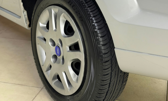 Ford Fiesta Sed. 1.6 8V Flex 4p 2013 Flex-13