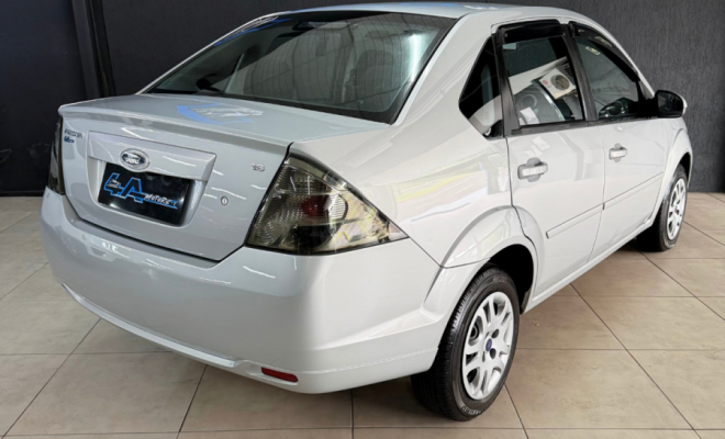 Ford Fiesta Sed. 1.6 8V Flex 4p 2013 Flex-11
