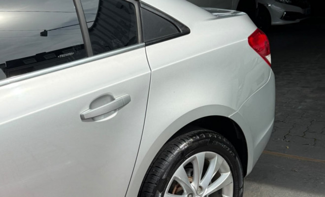 GM - Chevrolet CRUZE LT 1.8 16V FlexPower 4p Aut. 2015 Flex-2