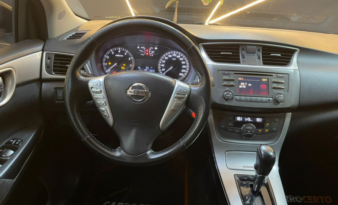 Nissan Sentra SV 2.0 Aut. 2014 Flex   Conforto e espaço-5