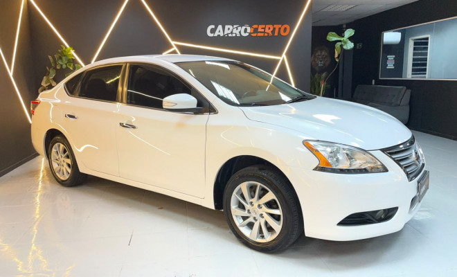 Nissan Sentra SV 2.0 Aut. 2014 Flex   Conforto e espaço-0