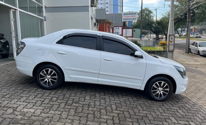 GM - Chevrolet COBALT LTZ 1.8 8V Econo.Flex 4p Aut. 2015 Flex-0