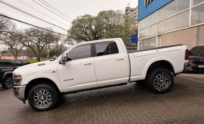 RAM 3500 LIMITED LONGHORN 6.7 TB CD Diesel 2025 Diesel-4
