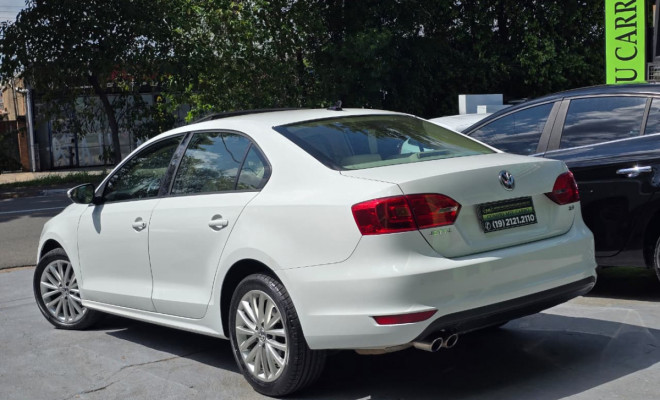 VW - VolksWagen JETTA Comfortline 2.0 T.Flex 8V 4p Tipt. 2014 Flex-1