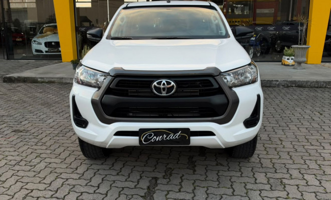 Toyota Hilux CD 4x4 2.8 Diesel Mec. 2024 Diesel-0