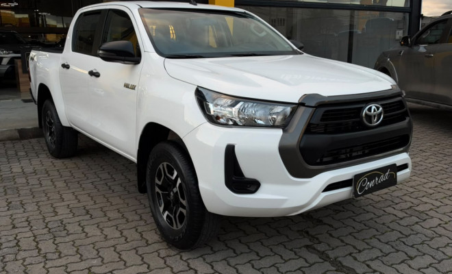 Toyota Hilux CD 4x4 2.8 Diesel Mec. 2024 Diesel