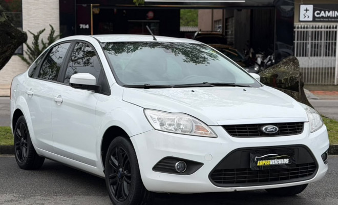 Ford Focus Sedan 2.0 16V/2.0 16V Flex 4p 2013 Flex