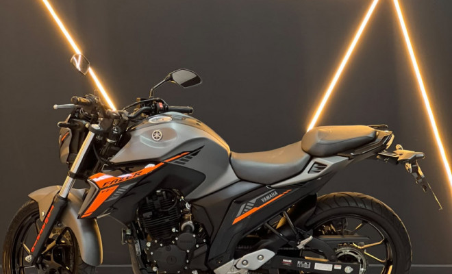 YAMAHA FZ25 250 FAZER CONNECTED 2025 Gasolina-0