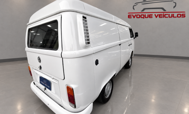 VW - VolksWagen Kombi Furgão 1.4 Mi Total Flex 8V 2007 Flex-4