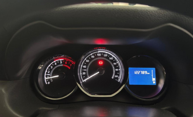 DUSTER Expression 1.6 2018 - SUV Alta, Robusta e Completa para o Dia a Dia!-2