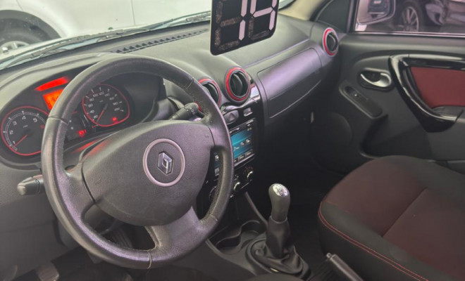 SANDERO STEPWAY 1.6 2014 - Só 102 Mil Km, Completo e com Visual Aventureiro!-7
