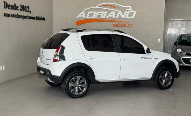 SANDERO STEPWAY 1.6 2014 - Só 102 Mil Km, Completo e com Visual Aventureiro!-15