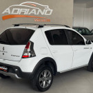 SANDERO STEPWAY 1.6 2014 - Só 102 Mil Km, Completo e com Visual Aventureiro!-3