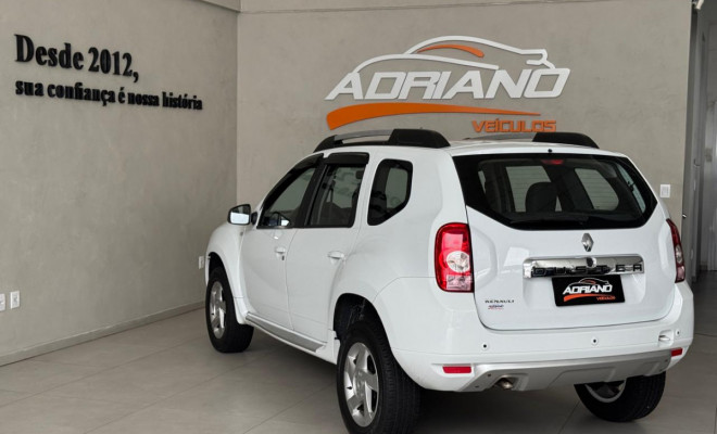 DUSTER Dynamique 1.6 Mec. 2015 - Completíssima, com Couro e Multimídia!-15