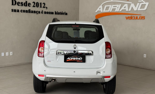 DUSTER Dynamique 1.6 Mec. 2015 - Completíssima, com Couro e Multimídia!-1