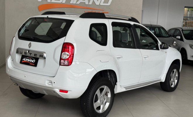 DUSTER Dynamique 1.6 Mec. 2015 - Completíssima, com Couro e Multimídia!-2