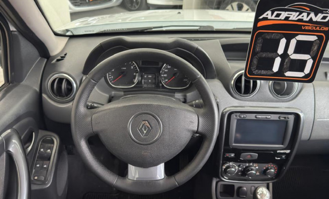 DUSTER Dynamique 1.6 Mec. 2015 - Completíssima, com Couro e Multimídia!-8