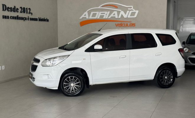 SPIN LT 1.8 Aut. 2013 - Automática, Completa e Espaço pra Família Toda!-15