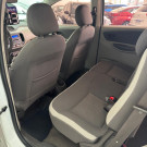 SPIN LT 1.8 Aut. 2013 - Automática, Completa e Espaço pra Família Toda!-6
