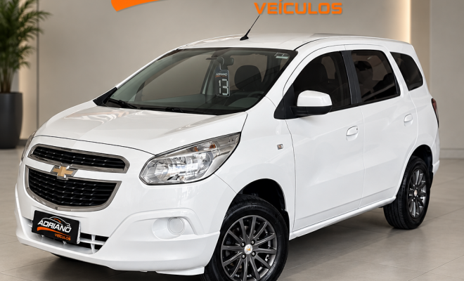 SPIN LT 1.8 Aut. 2013 - Automática, Completa e Espaço pra Família Toda!