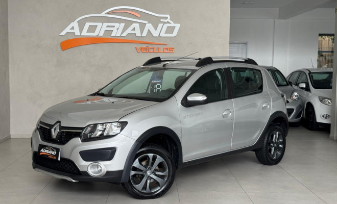 SANDERO STEPWAY Easy R Dynamique 1.6 2018 - Câmbio Automatizado, Couro e Completíssimo!-18